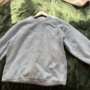 Aritzia TNA boyfriend super fleece crew neck